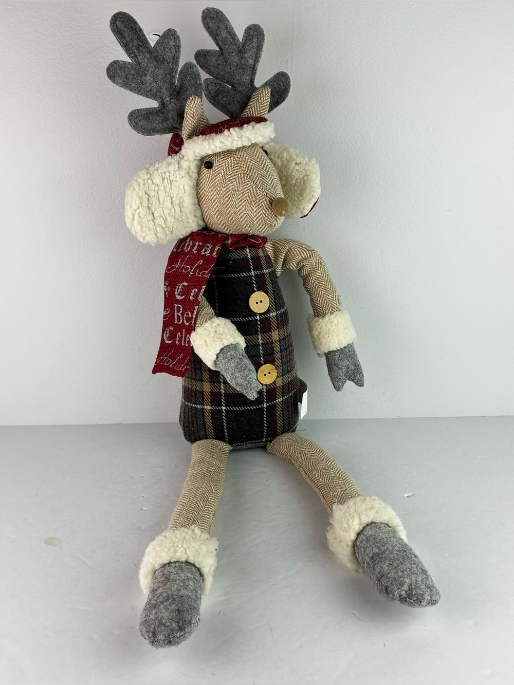 Queenwest Trading Company Seated Christmas Holiday Reindeer Plush